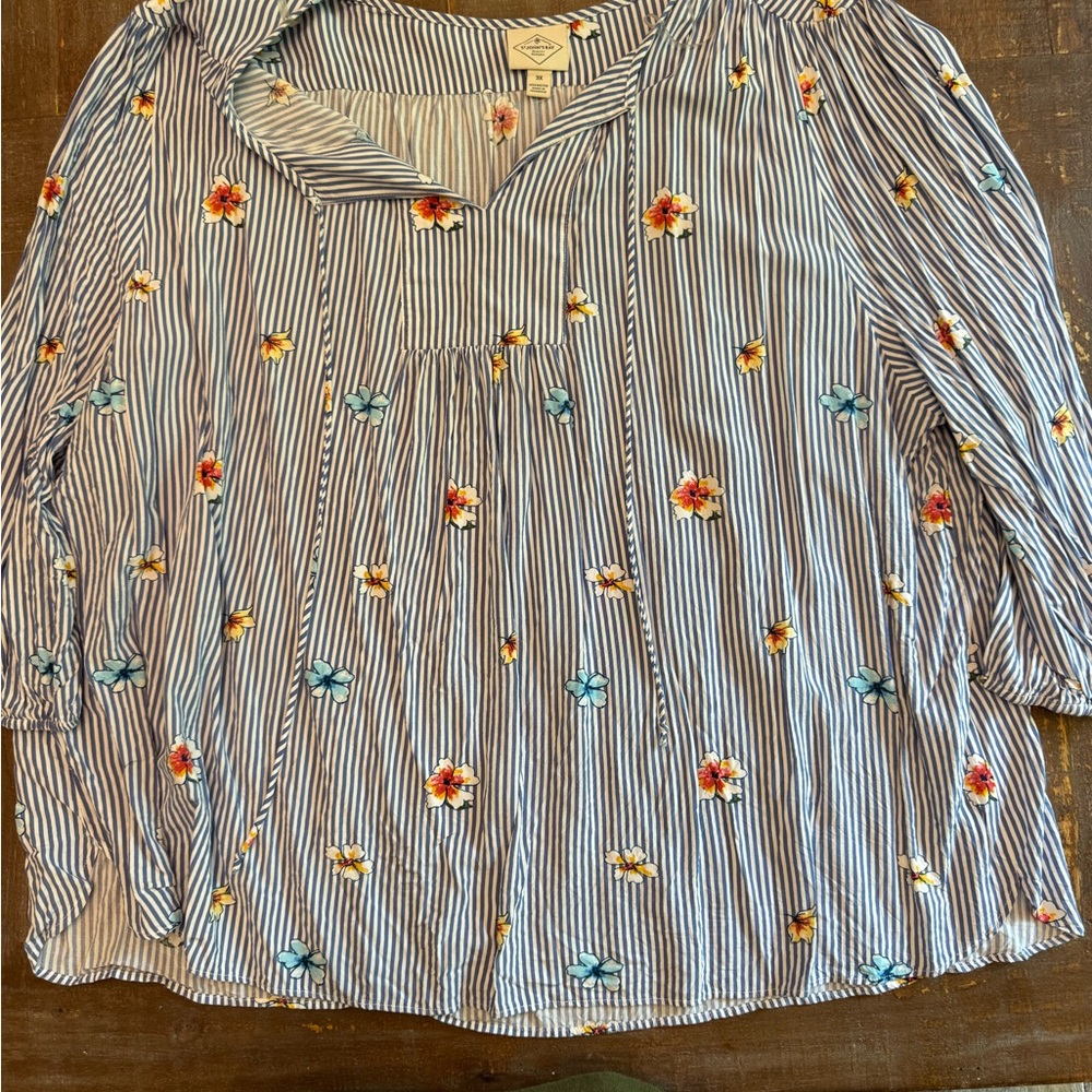 St. John's Bay Blue and White Puff Sleeve Blouse